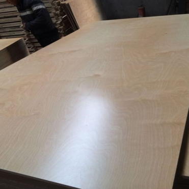 UV White Birch Veneer Plywood