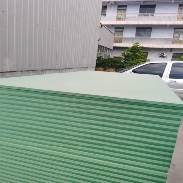 Wholesale 4x8 Plain Waterproof Moisture Proof Green MDF Board For Furniture